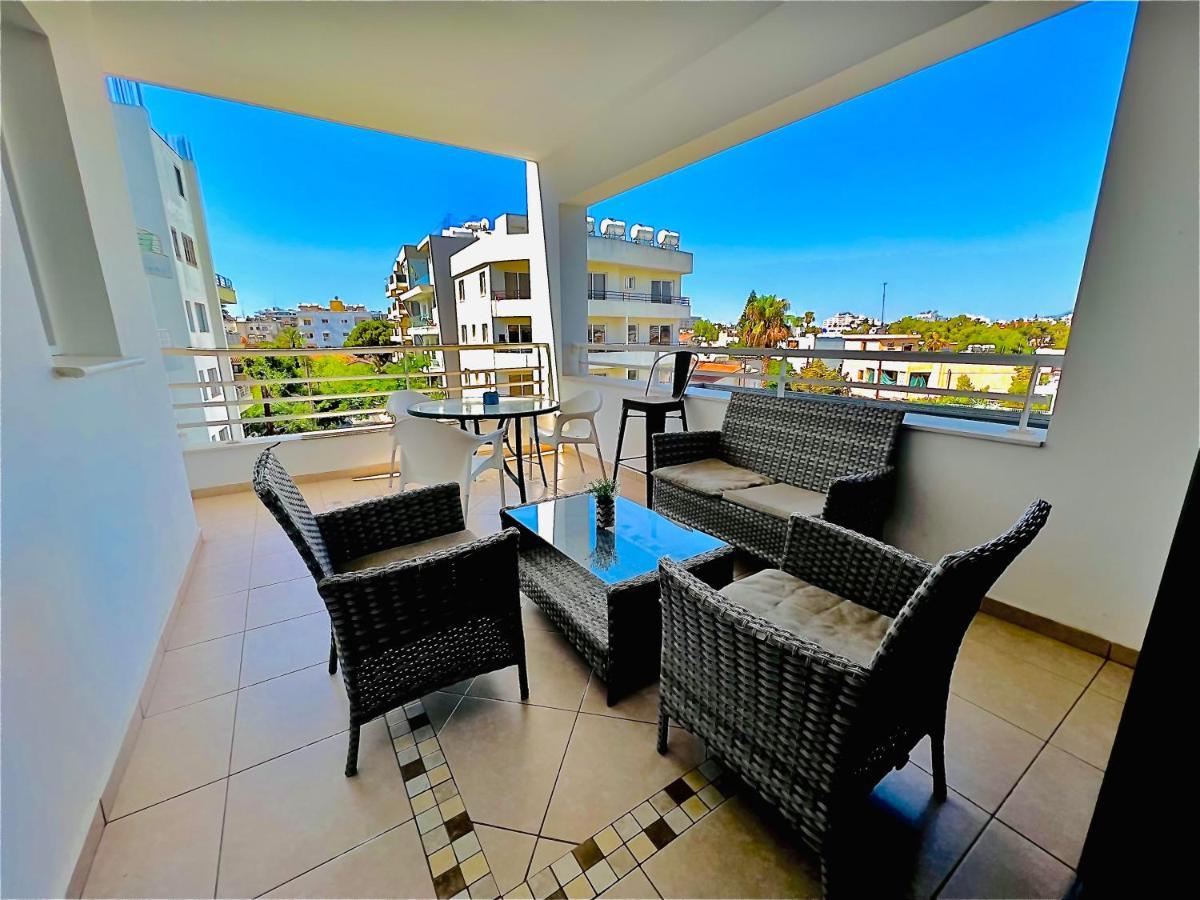 Lara 303 Apartman Lárnaka Kültér fotó