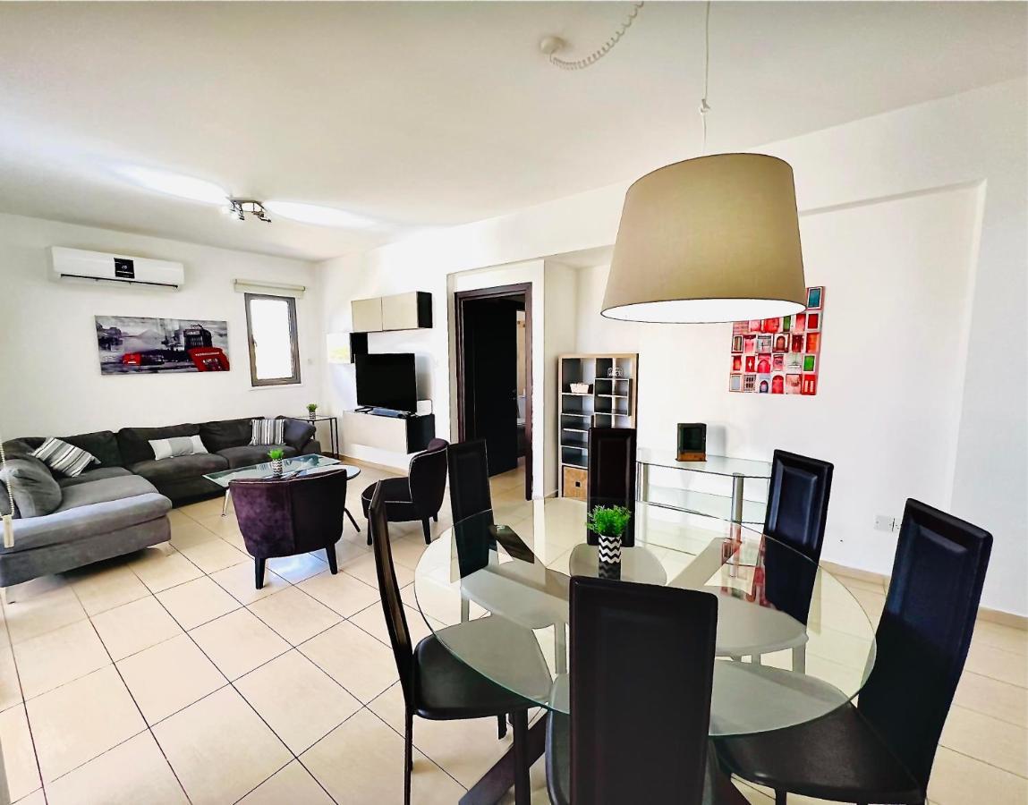 Lara 303 Apartman Lárnaka Kültér fotó